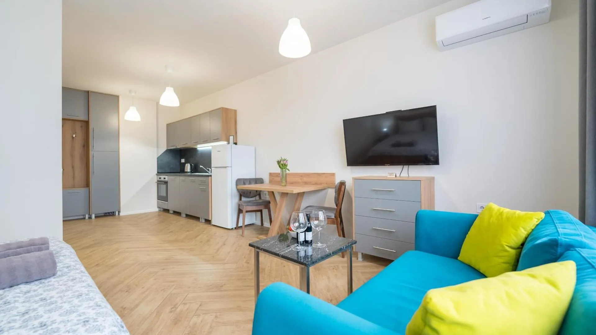 Wow Studios For Rent 2 Bul Montevideo 25A - B Sofia 0*,