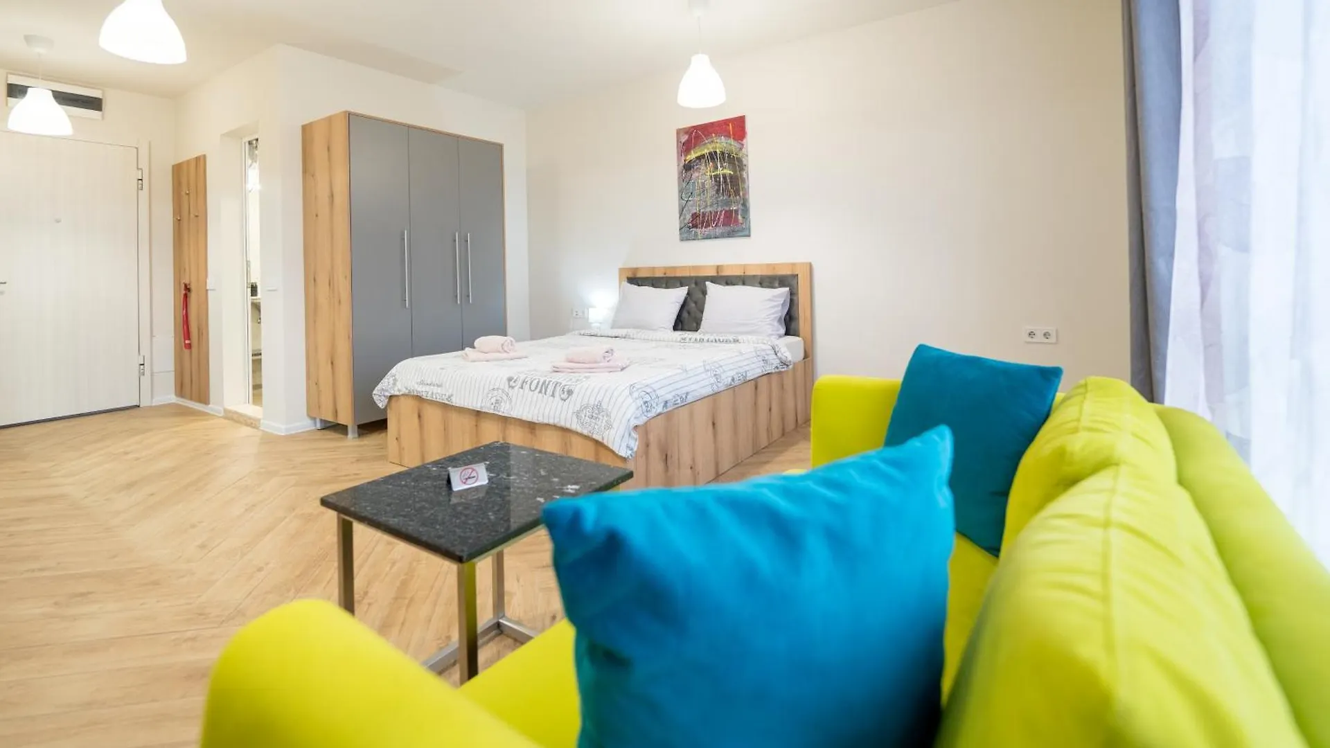 Apartment Wow Studios For Rent 2 Bul Montevideo 25A - B Sofia