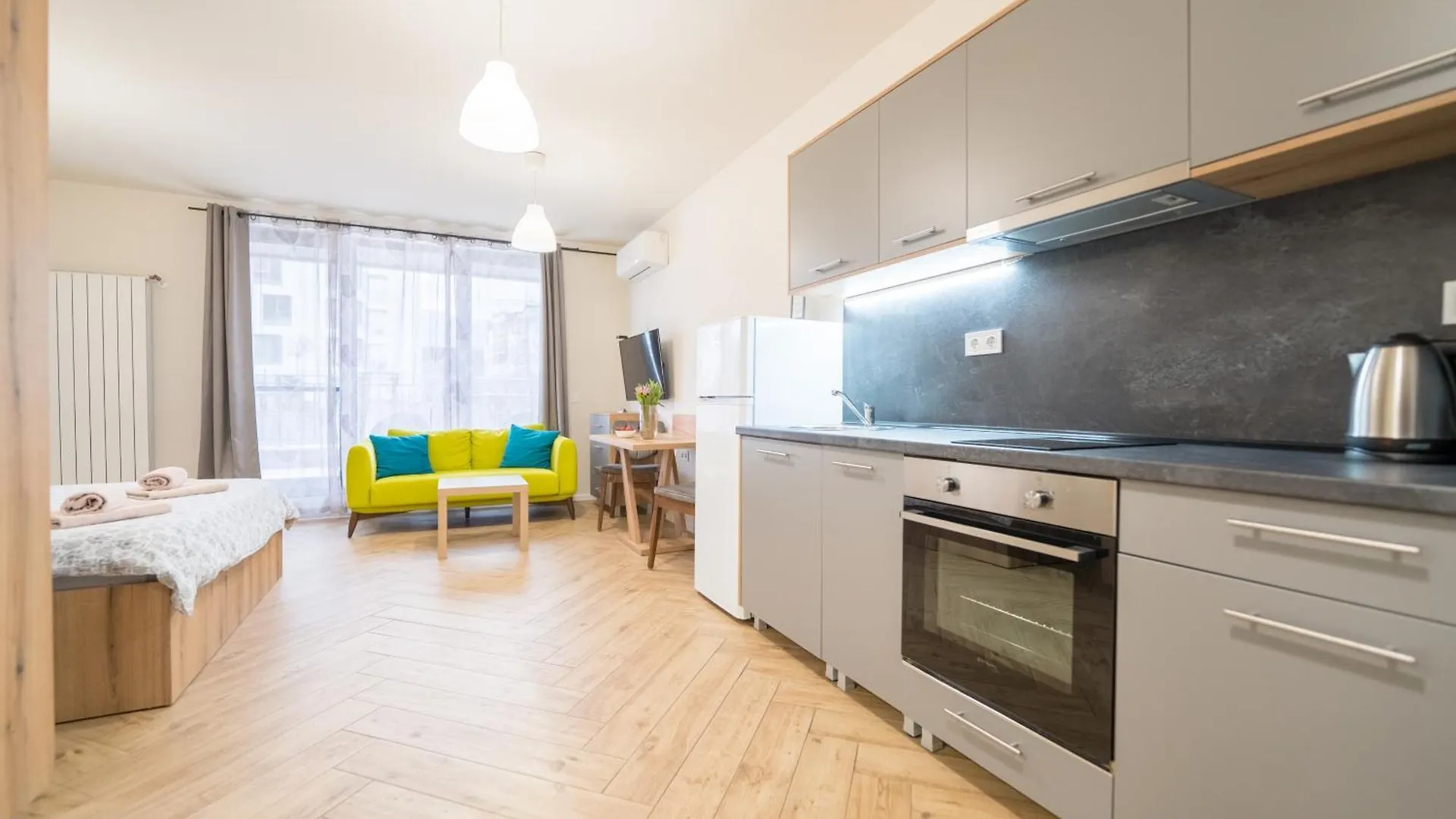 Apartment Wow Studios For Rent 2 Bul Montevideo 25A - B Sofia