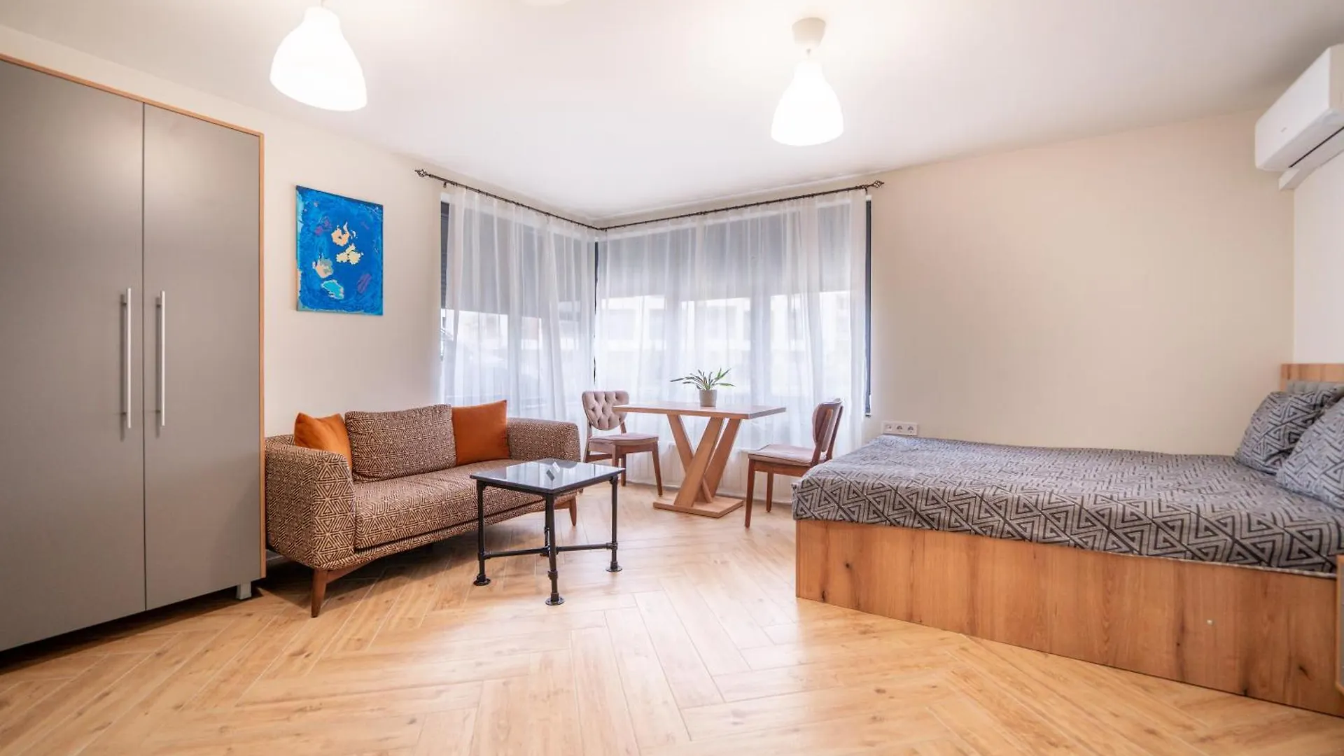 Apartment Wow Studios For Rent 2 Bul Montevideo 25A - B Sofia Bulgarien