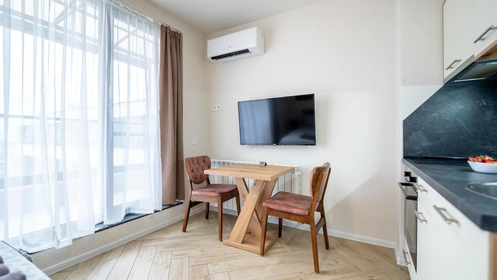 Wow Studios For Rent 2 Bul Montevideo 25A - B Sofia
