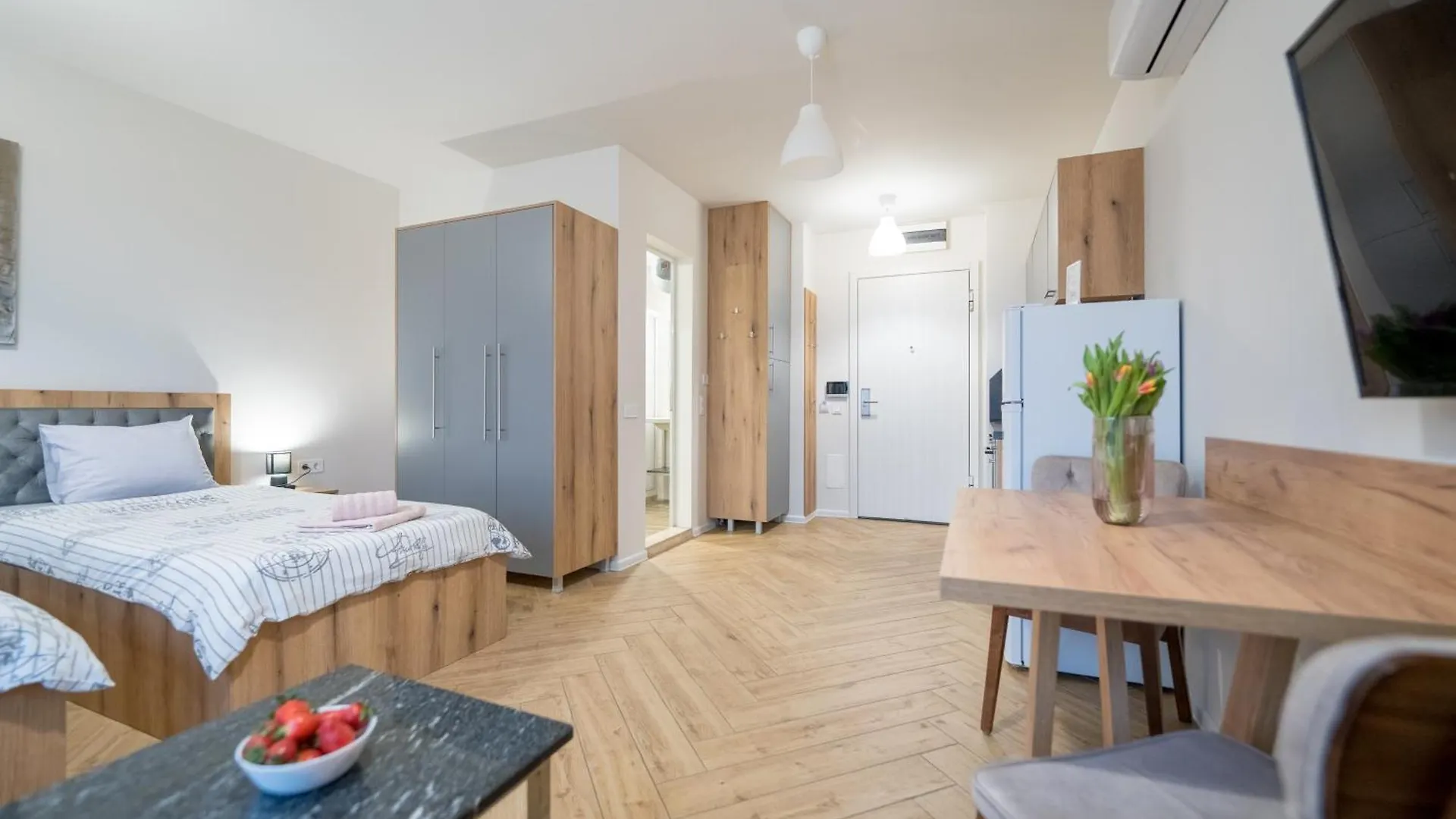 Wow Studios For Rent 2 Bul Montevideo 25A - B Sofia 0*,  Bulgaria
