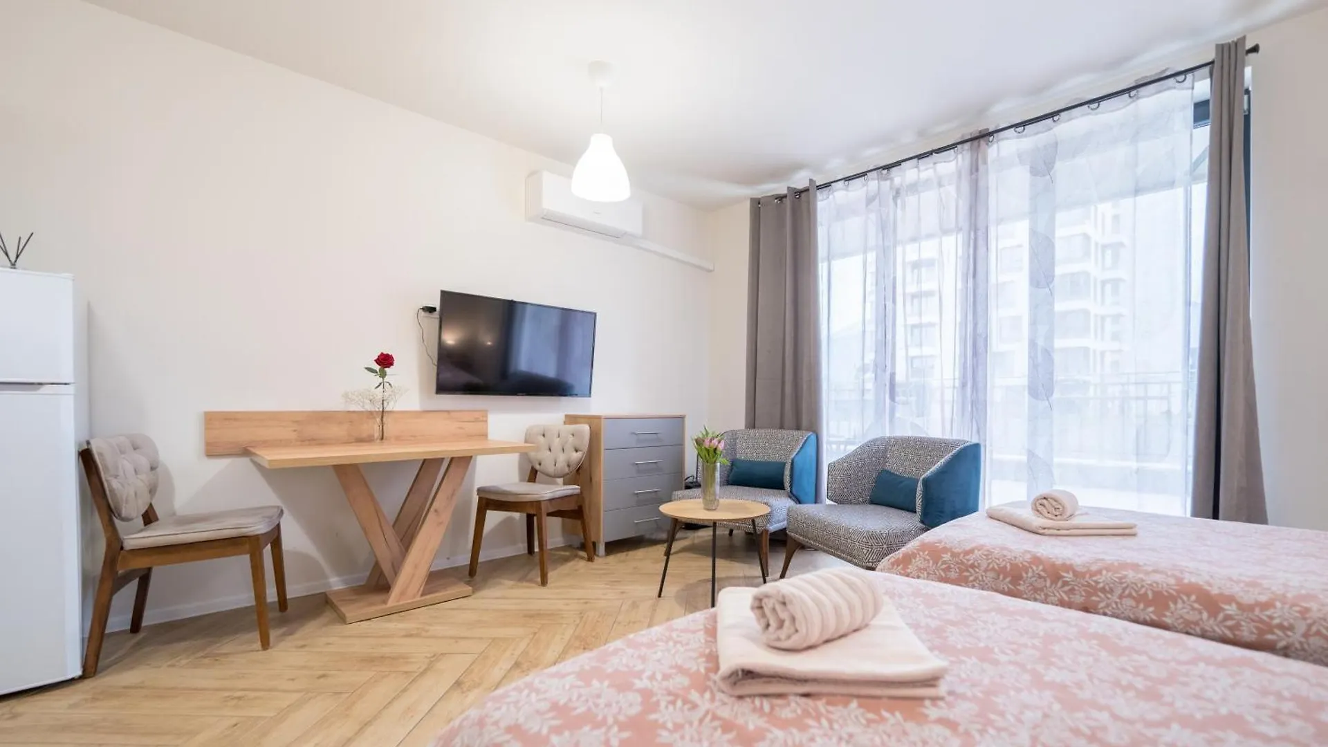 Apartment Wow Studios For Rent 2 Bul Montevideo 25A - B Sofia